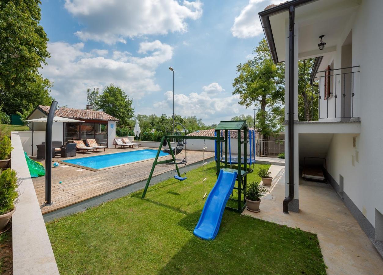 House Smoky With Private Pool And Jacuzzi Villa Pazin Exterior foto