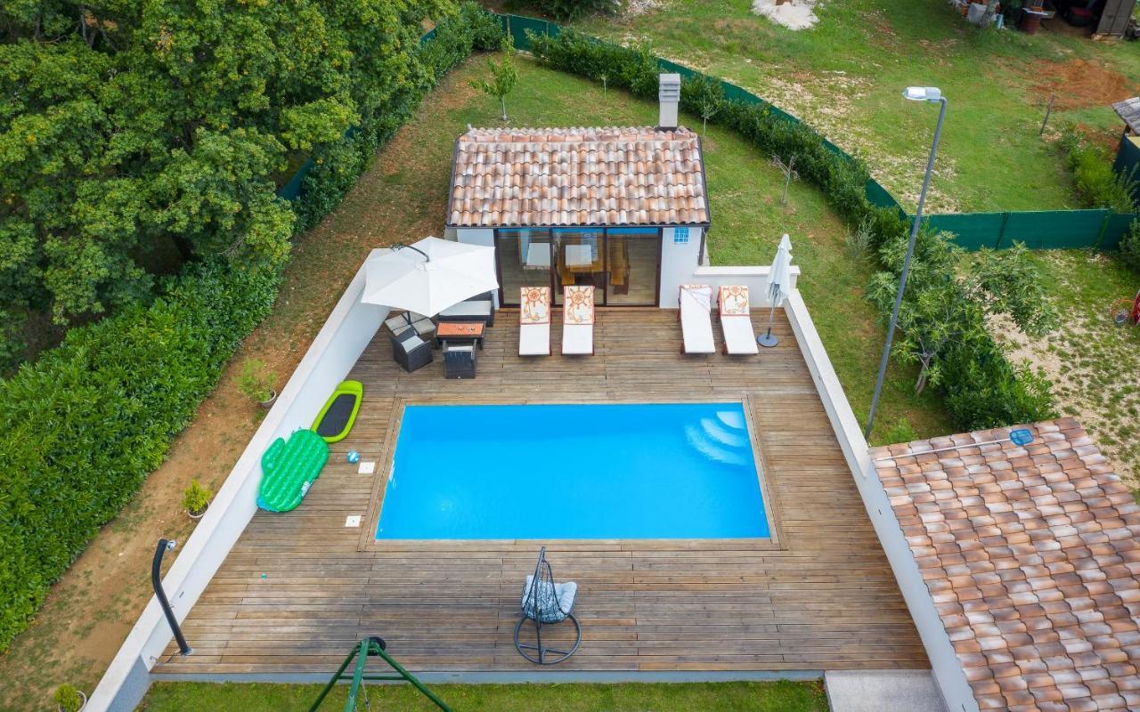 House Smoky With Private Pool And Jacuzzi Villa Pazin Exterior foto